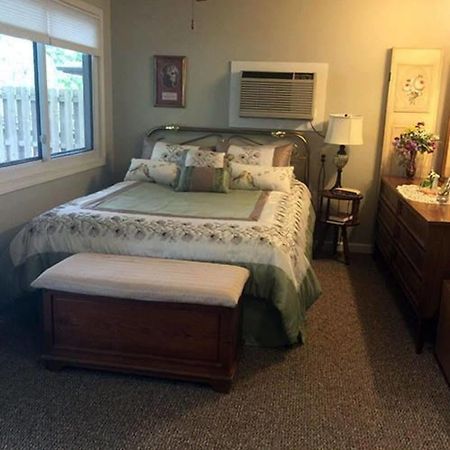 Lakeshore Bed & Breakfast Indian Point Extérieur photo